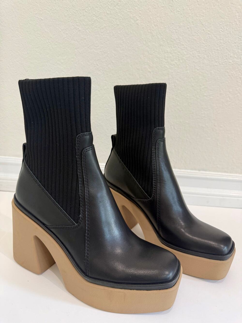 Dolce Vita Odina Black Leather Platform Chelsea Boots 70s Mod Chunky Heel Size 8